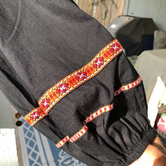 H&M/Black & Orange Embroidered Peasant Blouse/ SZ 8 - Picture 5 of 8